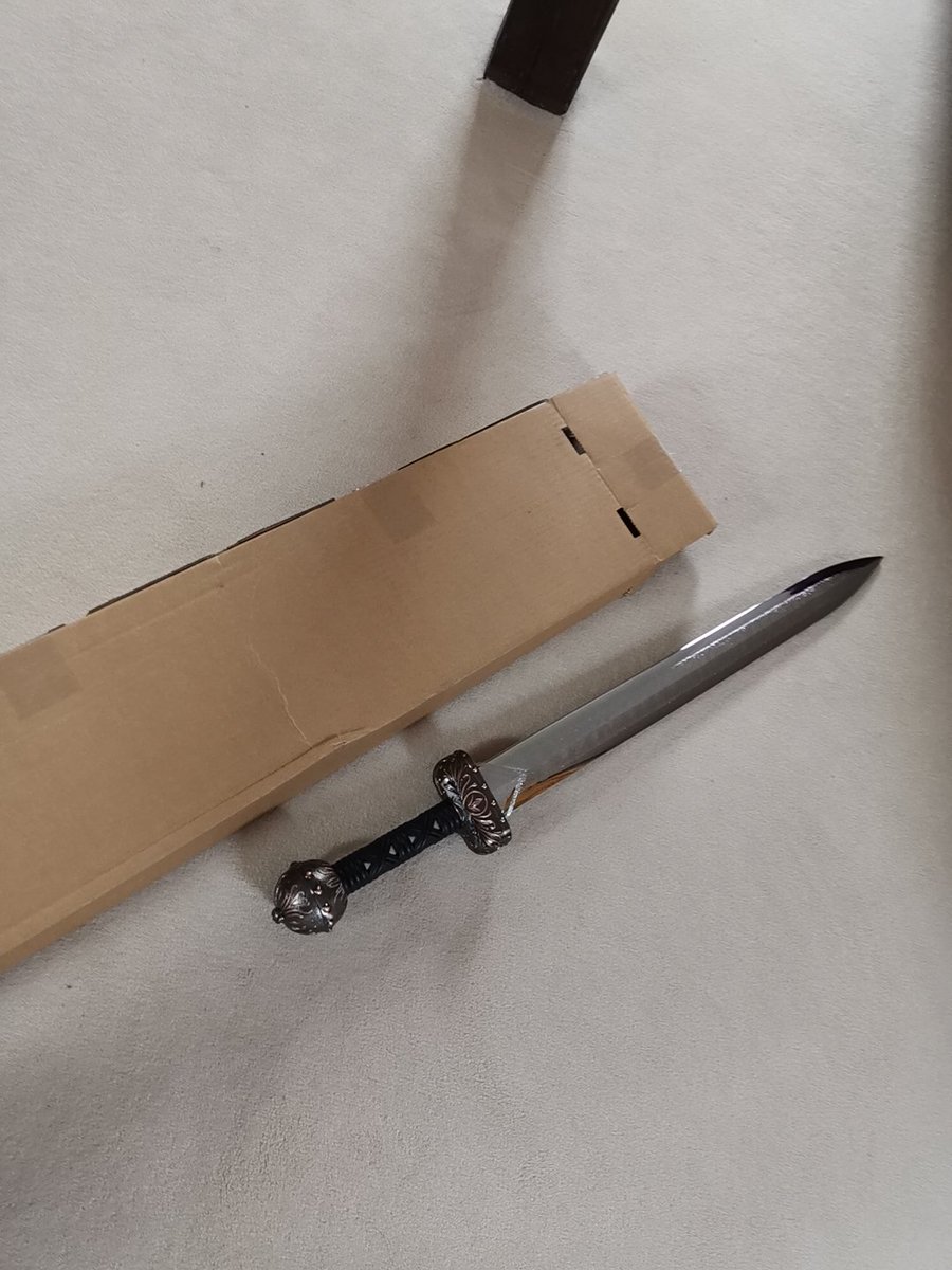 Gabriel (overgrownpigeon) Twitter