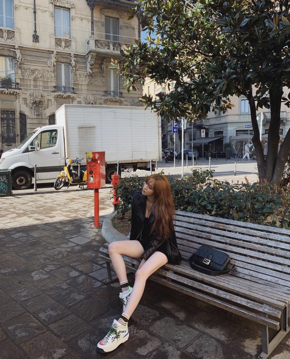 aboutheybiblee's tweet photo. we stan a long legged queen 😍 https://t.co/rpVZX5Jzem