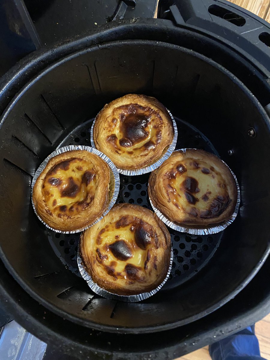 Allison Robicelli tweet media