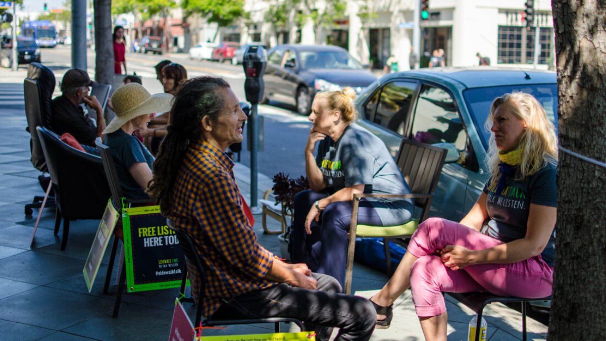 Sidewalktalkorg's tweet photo. In 2019, Sidewalk Talk listeners transformed lonely sidewalks to public spaces of connection 431 times. Sidewalk Talk listeners were out impacting lives every single day, sometimes 2x a day. Get involved: https://t.co/wNtkfV7X9Z https://t.co/MPhKIiQyu4