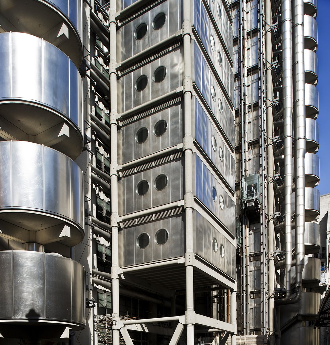 The next webinar in our #TechnicalTuesdays series on 26 May looks at the sometimes conflicting issues around building services engineering systems and how these can influence decisions when working on historic buildings. Registration is now open: historicengland.org.uk/services-skill…