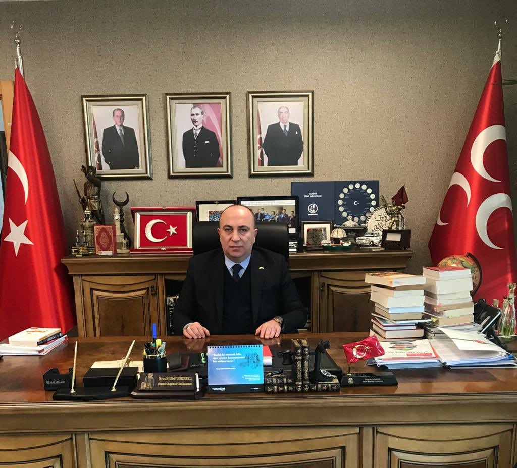 UlviYonter's tweet photo. Uzman Çavuşlarımızın onuruyla oynayan, herkesin içinde aşağılayan, el kaldıran, fiili ve fiziki müdahelede bulunan her kim ya da kimler olursa karşılarında duracağız, hesap sorulasıya kadar da peşlerini bırakmayacağız...Herkes yerini bilsin, sınırını bilsin, haddini bilsin... https://t.co/AHLWchSEAQ