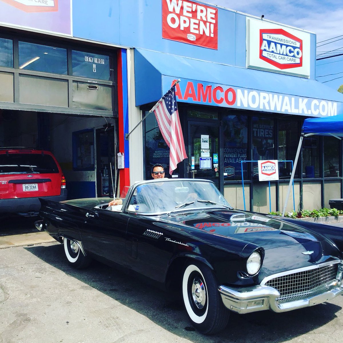 AamcoNorwalk's tweet photo. Lookin’ good in the 57’ T-bird Steve! We always have cool cars, come check em out!  

#AAMCO #aamconorwalk #thunderbird #coolcars #norwalk #socialdistancing #flattenthecurve #oldcars #classic #carrepair #checkenginelight #oilchange #acrepair https://t.co/EdriYmzWI1