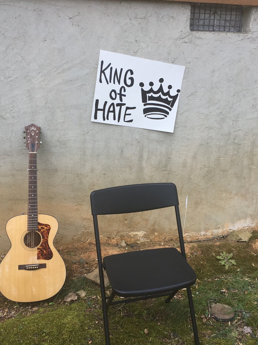 FairchildHawks's tweet photo. I just realized we're all contestants on The Apprentice fighting for our lives and the guy who pretends to be an expert in charge wants us to follow the script to turn on each other. And if you get fired it's ok as long as he gets ratings. #COVID19 #Resist the #KingofHate https://t.co/pNJAjk6aOD