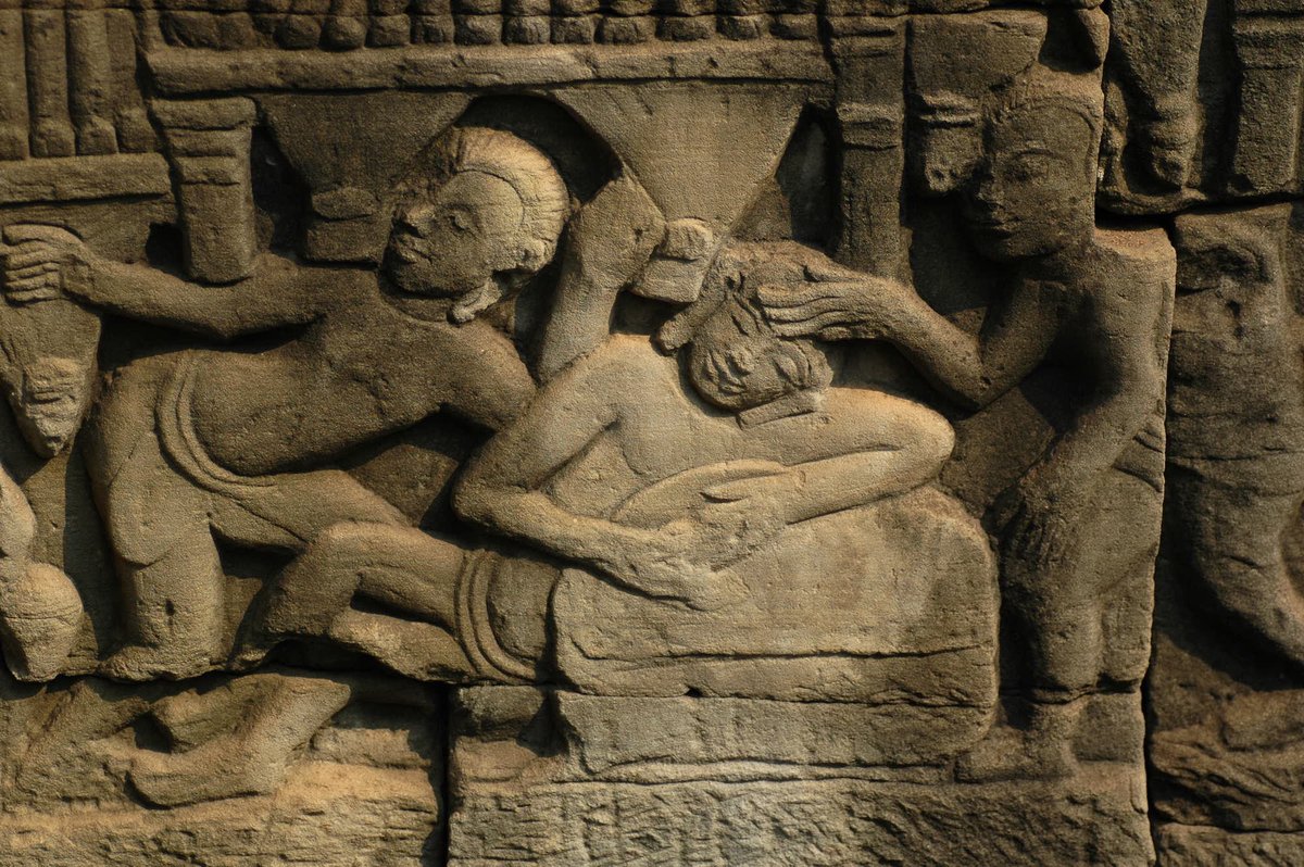 JameDiBiasio's tweet photo. Bas relief from Bayon temple, late 12th c. Bayon was first Angkor site to portray scenes of real life. Here a sick woman receives medicine from a doctor. #templetuesday #ankgor #cambodia #travel #temples #asia #thestoryofangkor https://t.co/25sikWNis3