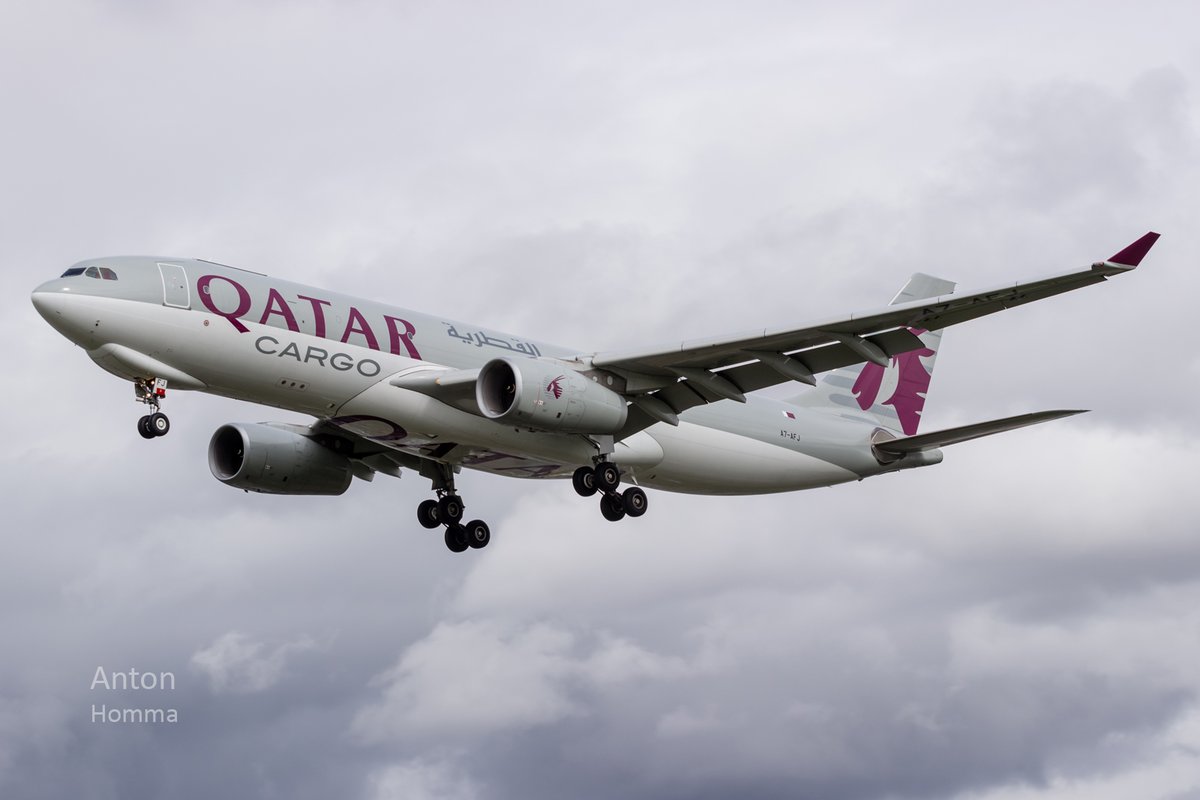 scramble_nl's tweet photo. If you still need to spot some of the @qatarairways 5 @Airbus #A332F, you're in luck as the airline has decided to keep them in the fleet until at least the end of this year. Reason for this is, of course, the bigger demand for cargo flights due to COVID19. #avgeek #QatarAirways https://t.co/GtluYoeaSd