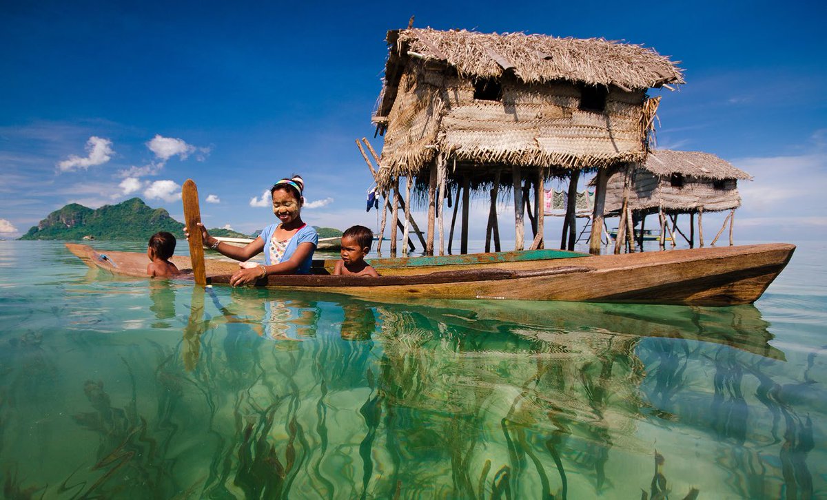 JustUrbane's tweet photo. 'Explore Malaysia’s Sea Gypsies – No Land’s Man'
https://t.co/tgZbidu7RQ
#JustUrbane #evolvedman #malaysia #seagypsies #nolandsman #asia #sea #seashore #ocean #tribe #bajaulaut #bajaulautculture #bajaulautkids #boats #philippines #fishing #malaysiatrending #malaysiatourism https://t.co/Pksj0rPOkz