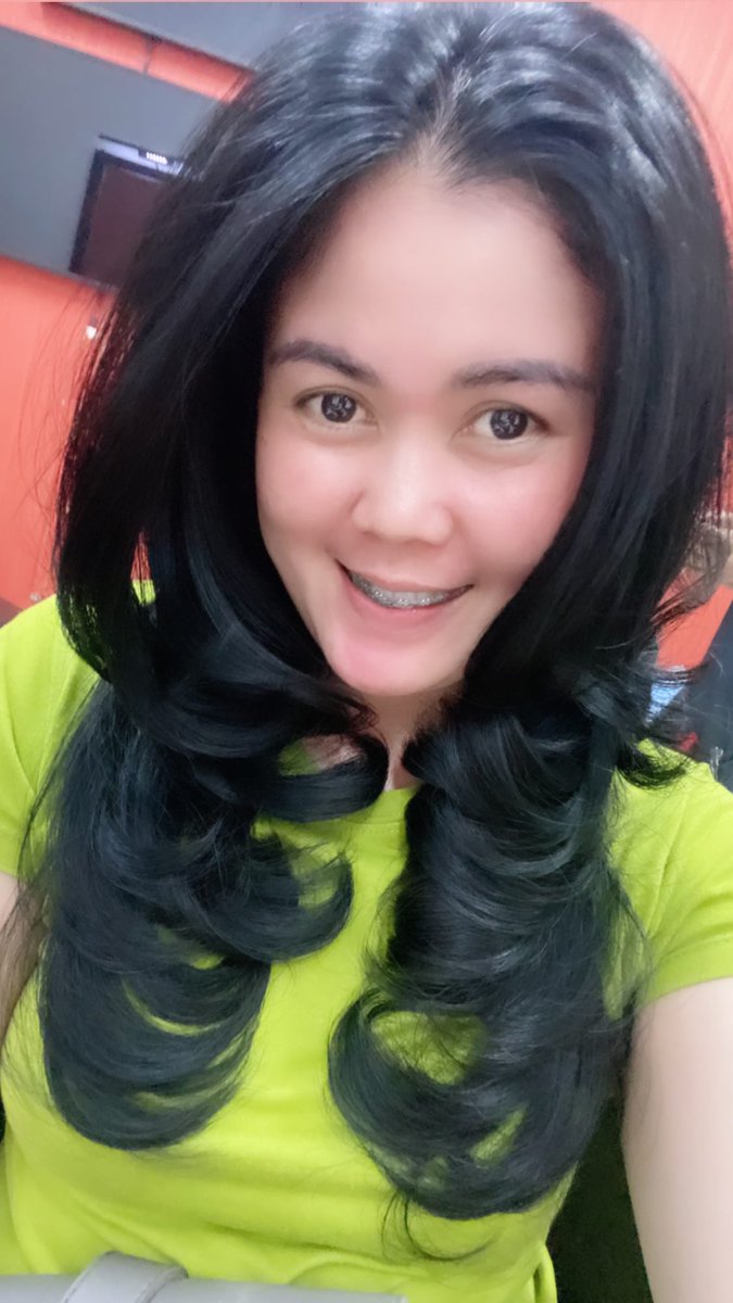 liskaindah's tweet photo. Akhirnya potong rambut jugaa setelah sekian lamaa terakhir pas sebelum lahiran😆 https://t.co/0WlCLLvzYC