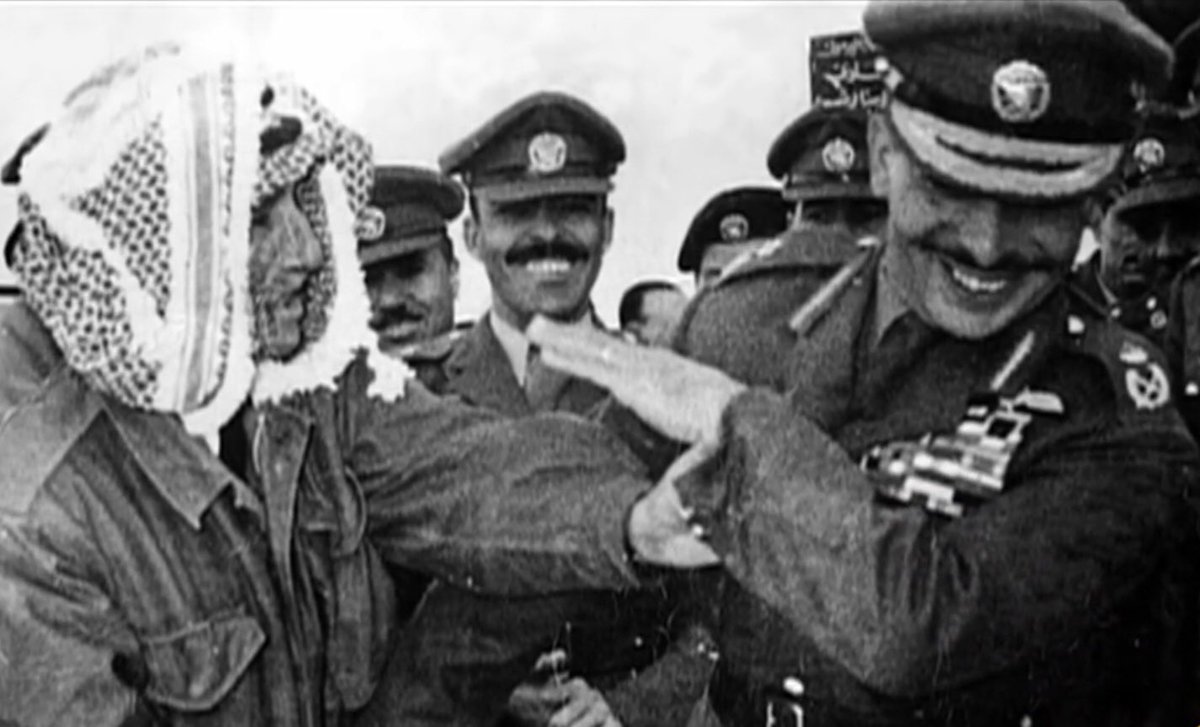 ibmbader's tweet photo. قصة البدوي الذي أقسم أن يضرب الراحل الحسين كفا

خلال إحدى جولاته سمع الملك بدويا يناديه من بعيد فسأله حاجته، فقال له المسن "لقد أقسمت أن أضربك كفا لأنك سجنت ابني مع أنه يستحق" فقال له الحسين "بما أنك صدقتني القول لن أكسر يمينك وساخرجه لك اليوم" فلمس البدوي خد الملك وقبله وعانقه. https://t.co/7aA4jQ7YdC