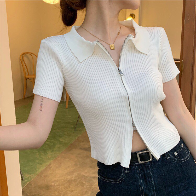 fouruclothes's tweet photo. ♡ งานนำเข้าพร้อมส่ง 🥞✨
เสื้อครอปคอปก ซิปรูดได้ 2 ทาง ผ้าไหมพรมร่องหนา ยืดได้เยอะ ♡♡
🥨 ชมพู ม่วง ส้ม ฟ้า ดำ
🥨 ยาว19" อก28-53"
♡ 190-. ♡
#fouruclothes #เสื้อผ้าสไตล์เกาหลี #เสื้อผ้าแฟชั่นเกาหลี #เสื้อผ้าเกาหลี #เสื้อผ้าพร้อมส่ง #เสื้อผ้าแฟชั่น https://t.co/gDgkg6Y6GF