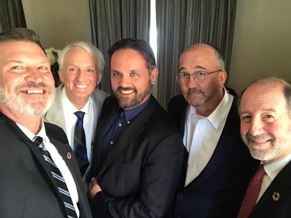 AllHumanityOne's tweet image. What a great team ...