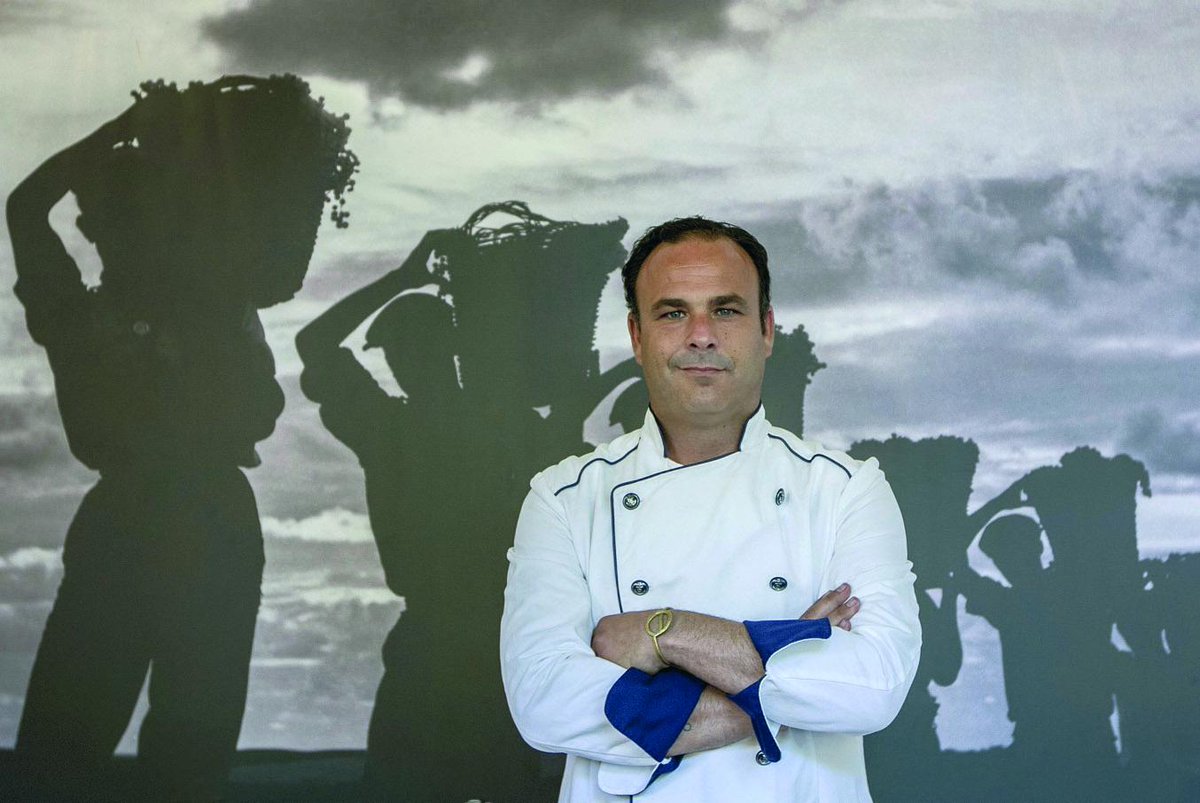 Pilar Salas Durán (@pilarsalasduran) on Twitter photo Arzak abre el 1 de julio y Aponiente el 2. Sin reinvenciones, fieles a sus cocinas, frente a otras vías como la de Noma. Interesantes puntos de vista opuestos. Ángel León: "Llevo toda mi vida trabajando para hacer esto" eldiario.es/_3d53bad8 vía <a href="/EFEnoticias/">EFE Noticias</a> Arzak abre el 1 de julio y Aponiente el 2. Sin reinvenciones, fieles a sus cocinas, frente a otras vías como la de Noma. Interesantes puntos de vista opuestos. Ángel León: "Llevo toda mi vida trabajando para hacer esto" eldiario.es/_3d53bad8 vía <a href="/EFEnoticias/">EFE Noticias</a>