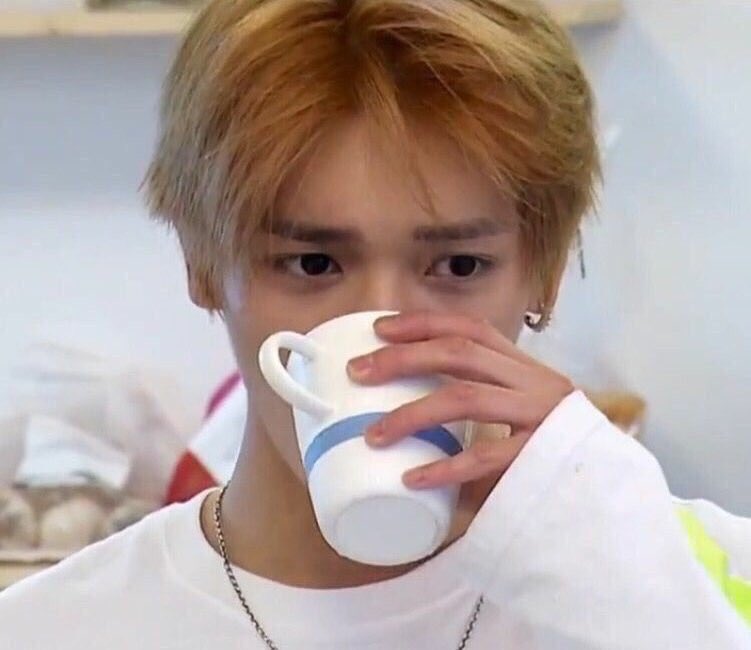 TalantStan's tweet photo. ...Мои нервы не выдержат...
#NCT127 #NCT #Punch https://t.co/tpxjzDtZS7