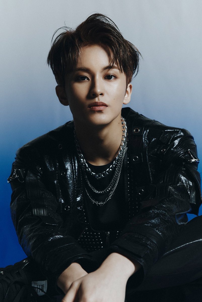 trashrambles's tweet photo. ☀️a markhyuck au

Donghyuck used to be a trainee but decided to give up that life but Mark chose to stay and debuted with NCT127. With hyuck going to college in the US, they have to deal with a long distance relationship on top of keeping their relationship a secret https://t.co/HbaeIipLVU