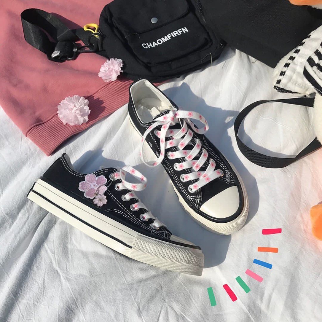 xxxiluizy_i's tweet photo. 🌻 OPEN PO 🌻
Hanami Shoes
Price :
• Short : 268
• High : 283
Size : 35 - 40
Colour : Black, Pink, White
💯% Import
#sepatu #sepatukeren #sneakers
#sepatukece #import #korea #kpop #Korean #koreanstyle #koreanstyleshoes #koreangirl #zyzystr https://t.co/JdUnocQUAU