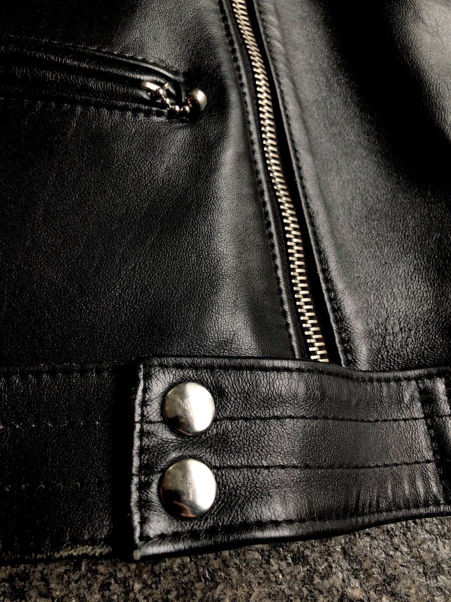 Skanda ルイスレザー サイクロン タイトフィット ラットランドシープレザー 着用約1年半 徐々に仕上がっております 特にアームがいい感じです T Co Gdete9hku6 ルイスレザー ライダース 経年変化 革ジャン エイジング シープ T Skanda ルイスレザー サイクロン タイトフィット ラットランドシープレザー 着用約1年半 徐々に仕上がっております 特にアームがいい感じです T Co Gdete9hku6 ルイスレザー ライダース 経年変化 革ジャン エイジング シープ T