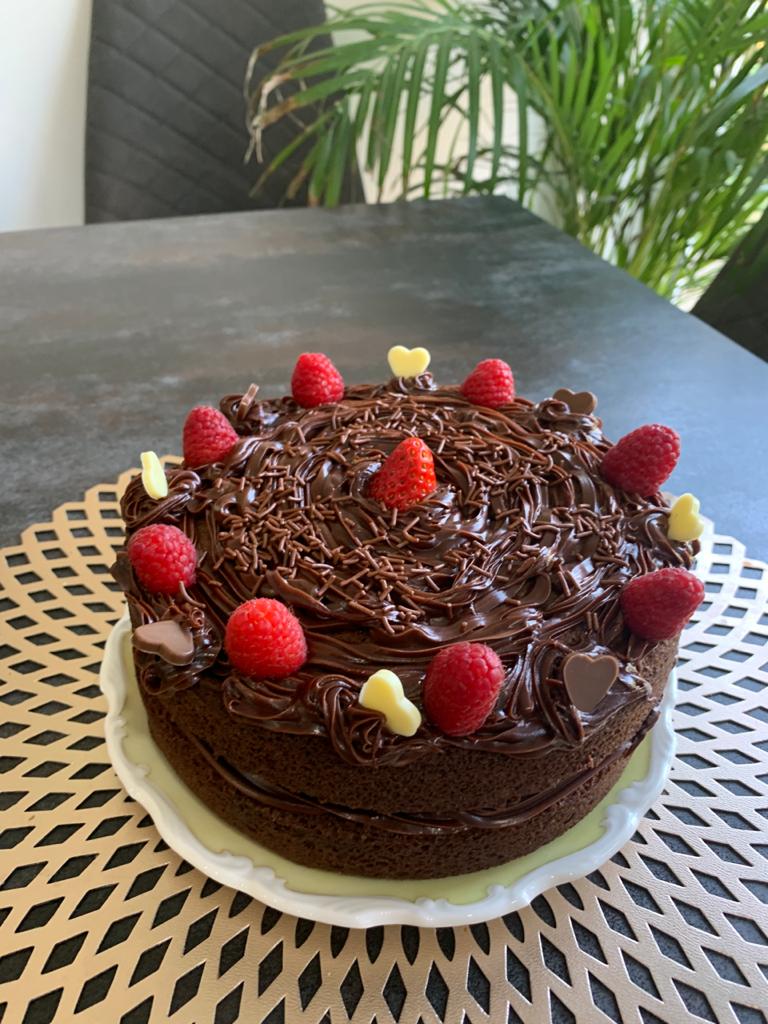 KEHSBham's tweet photo. Some #delicious cakes and desserts baked by Safiya, one of our Thirds, with some help from her sisters. #bakinginlockdown https://t.co/RzHnikIEFw