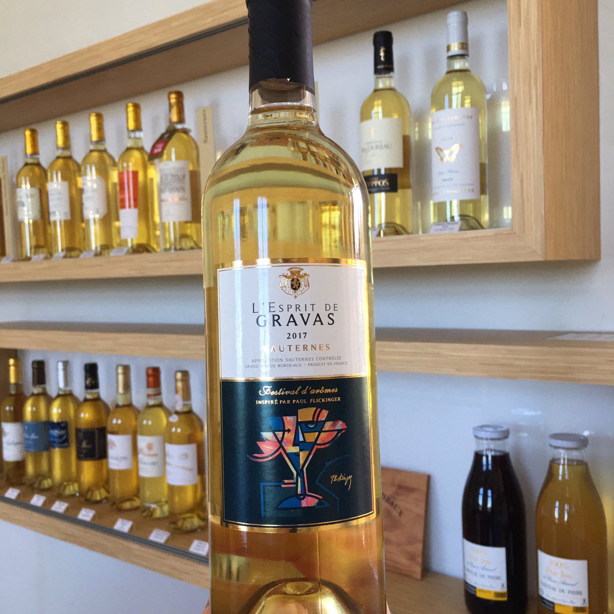 cadillacvins's tweet photo. La Maison des Vins de Cadillac propose des #vinsdebordeaux d’appellations d’origines contrôlées rouges : #cadillaccotesdebordeaux et #cotesdebordeaux 🍷 et des blancs #premierescotesdebordeaux #cadillac #loupiac #sauternes #cerons #barsac #saintecroixdumont ✨ #AOC #AOP https://t.co/DISkaLE1oY