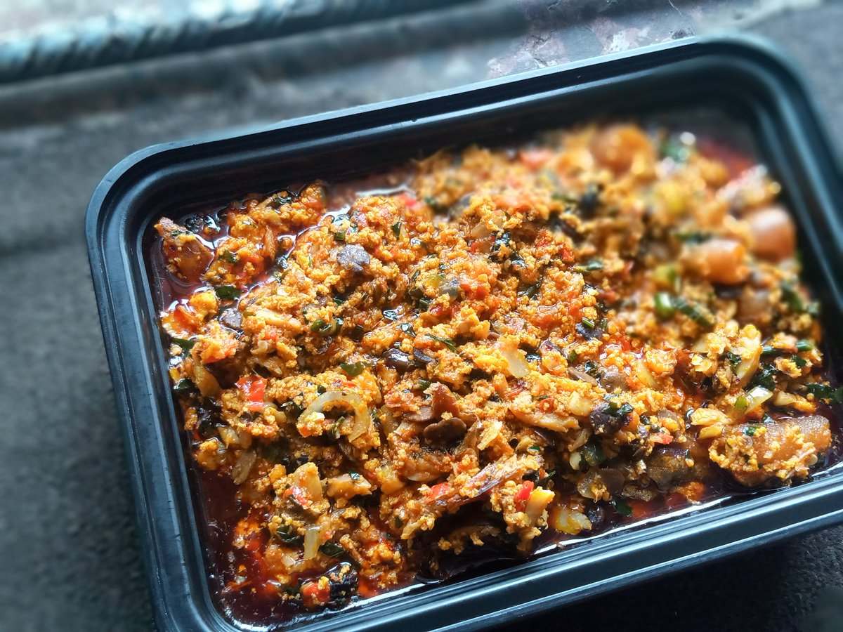 Doux Bebe Olayinka So Yesterday It Was Me Soaking Garri You Know What Else Garri Is Good 4 Eba It Goes Smoothly With Efo Elegusi Who Here Still Thinks Garri