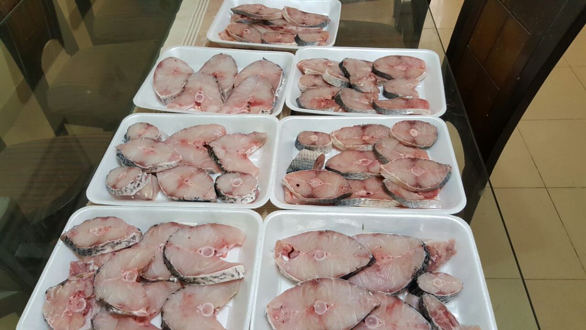 KitchenRahbars's tweet photo. Hello foodies! We are taking orders for barramundi, tuna boneless steaks, queen fish fillet and medium sized prawns skewers.
You can have them either raw or marinated. 
Order now exclusively at 
https://t.co/f0D4UjiW7t 
#wedothebest #youarewhatyoueat #RahbarsKitchen #karachi https://t.co/Sdmxo96pww