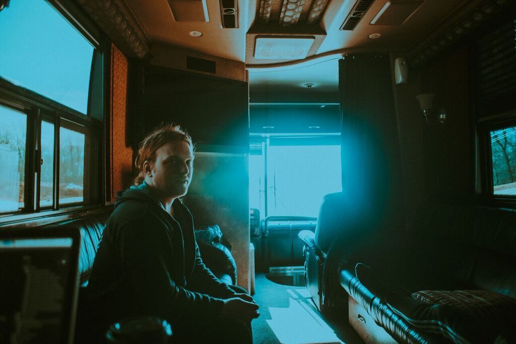 tmincAAA's tweet photo. Does anyone have a bus we could ride around in for a bit to make us feel "normal" again?   #TourMgmt  #TMinc  #TourMGMTinc  #BusLife   
📸: @alexkjustice https://t.co/YHmptymt5S
