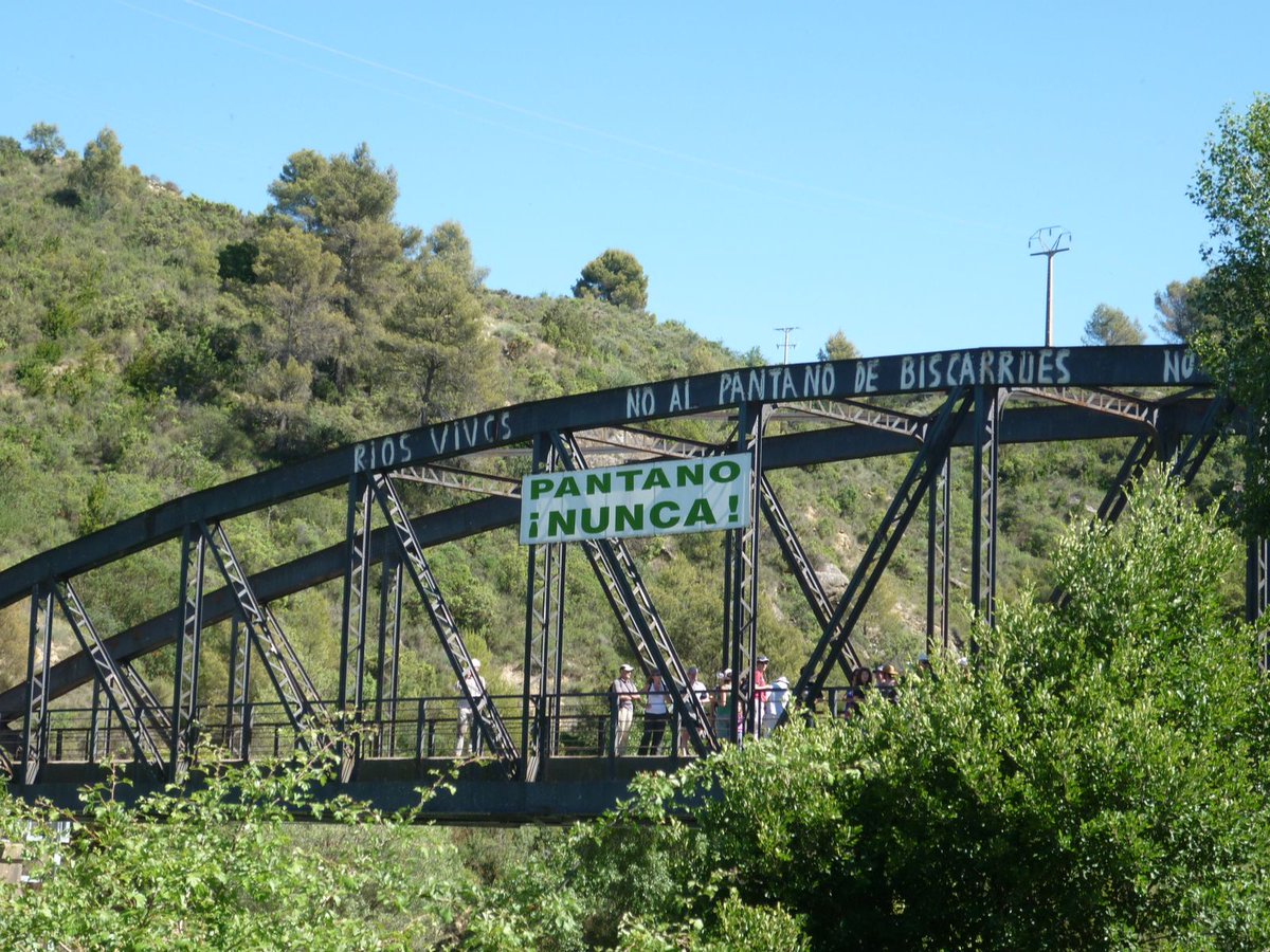 FNCAgua's tweet photo. Hoy, un conflicto que lleva más de 30 años latente llega a su fin. Un proyecto insostenible para el territorio y las gentes que defendemos los ríos. ¡Larga vida al Gállego!
El Tribunal Supremo anula el embalse de #Biscarrués https://t.co/YCuYFb4cAZ vía @heraldoes https://t.co/QpNuBEbfAW