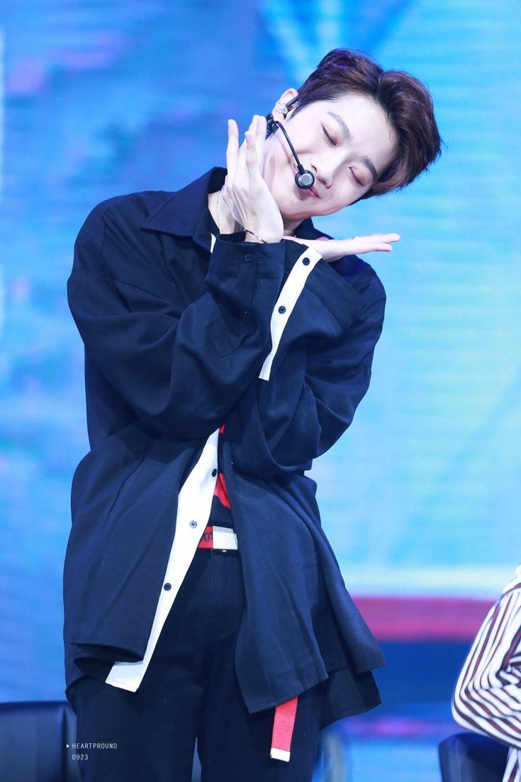 mandu__01's tweet photo. Cố lên chin-gu của mình 😍
#justiceforkuanlin
#standbykuanlin https://t.co/LIrwugOhEq