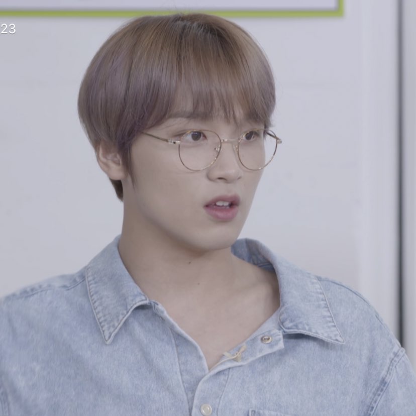 loevrgh's tweet photo. i am endlessly proud of you. you work so hard all the time &amp; never have we once heard you complain. your love &amp; passion for what you do truly shows in the way you still smile despite being tired, and taking time to reassure us about your health.

#ToYouHaechan
#ThankYouHaechan https://t.co/WwxAlOX8AK