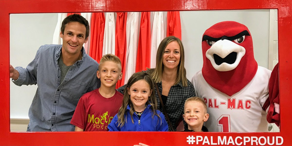 PalMac_CSD's tweet image. Hey parents, in honor of #ParentAppreciationWeek, reply with your favorite picture from a school-related activity with your children. Let’s see those smiles! #PalMacProud