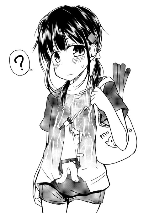 可愛い猫のシャツを着て買い物に行くひなちゃん 