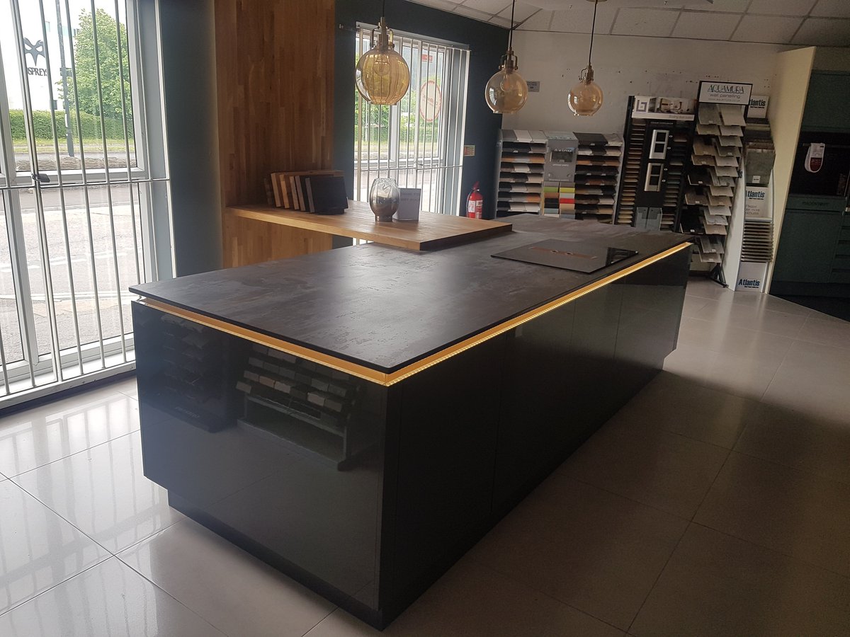 LibertyTiles's tweet photo. We have regained access to our original Twitter account and we are excited to show you our new showroom. Visit our website to see our latest projects ❤ https://t.co/pLelRwzgjH