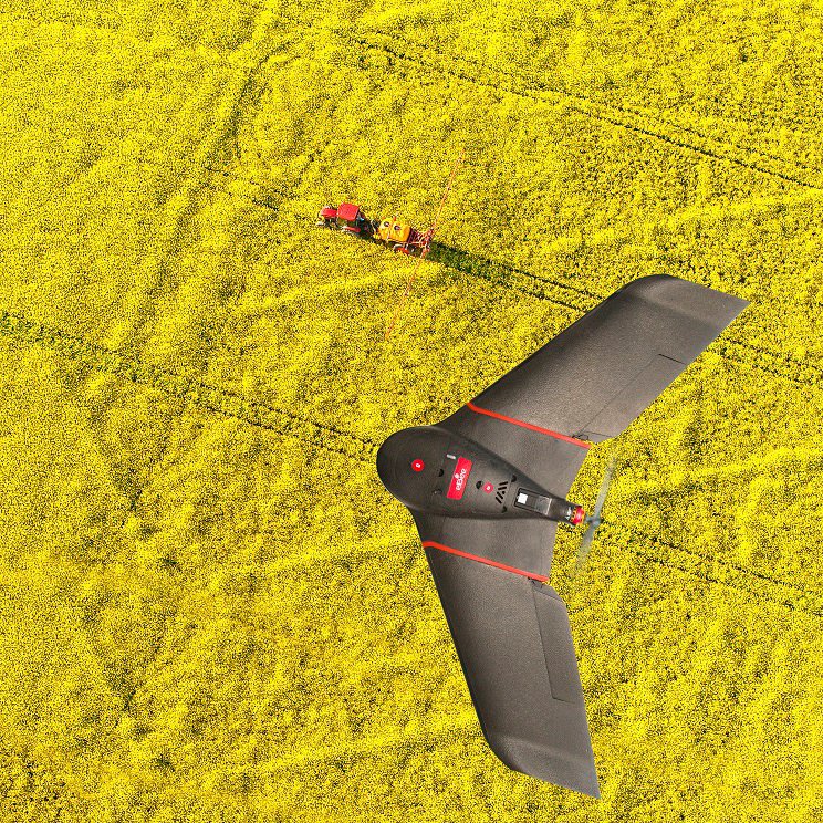 sensefly's tweet image. With an #eBeeSQ, you can better understand your fields as they grow &amp;amp; identify problem areas before they arise. Get our Ag 360 solution, including an eBee SQ, @Parrot Sequoia+ camera &amp;amp; #Pix4Dfields photogrammetry software, for up to 30% off. Details here: ow.ly/pSrk50zKiYr