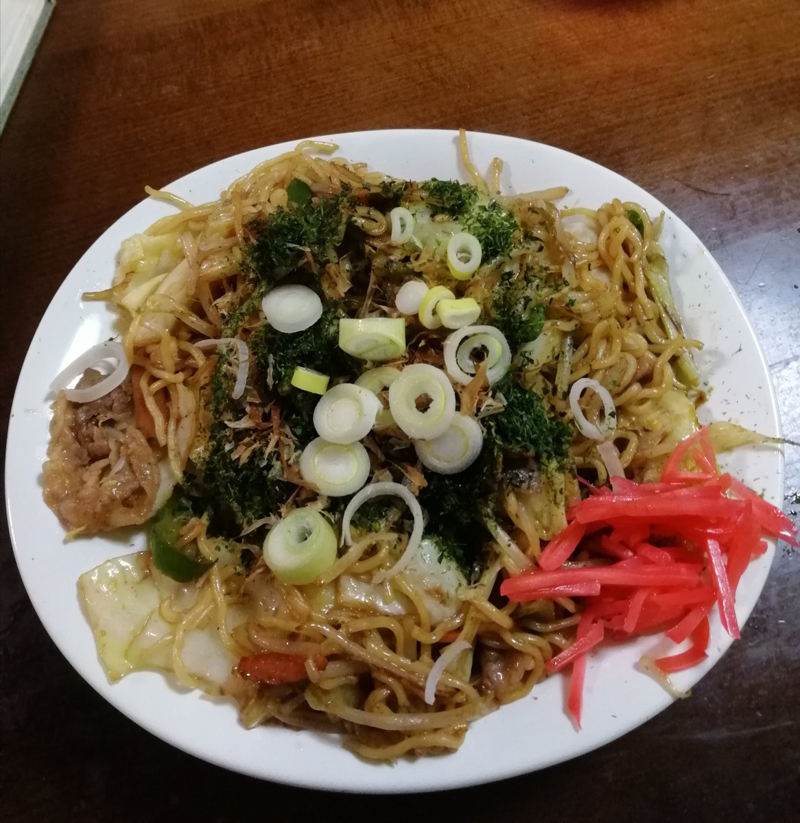 真鍋譲治 単行本 パトラと鉄十字 ４巻６ １０発売決定 晩御飯は焼きそば 買い物めんどくさいときはこれに限るわ 食欲がなくてもソースの香りで それを奮い立たせるのだ