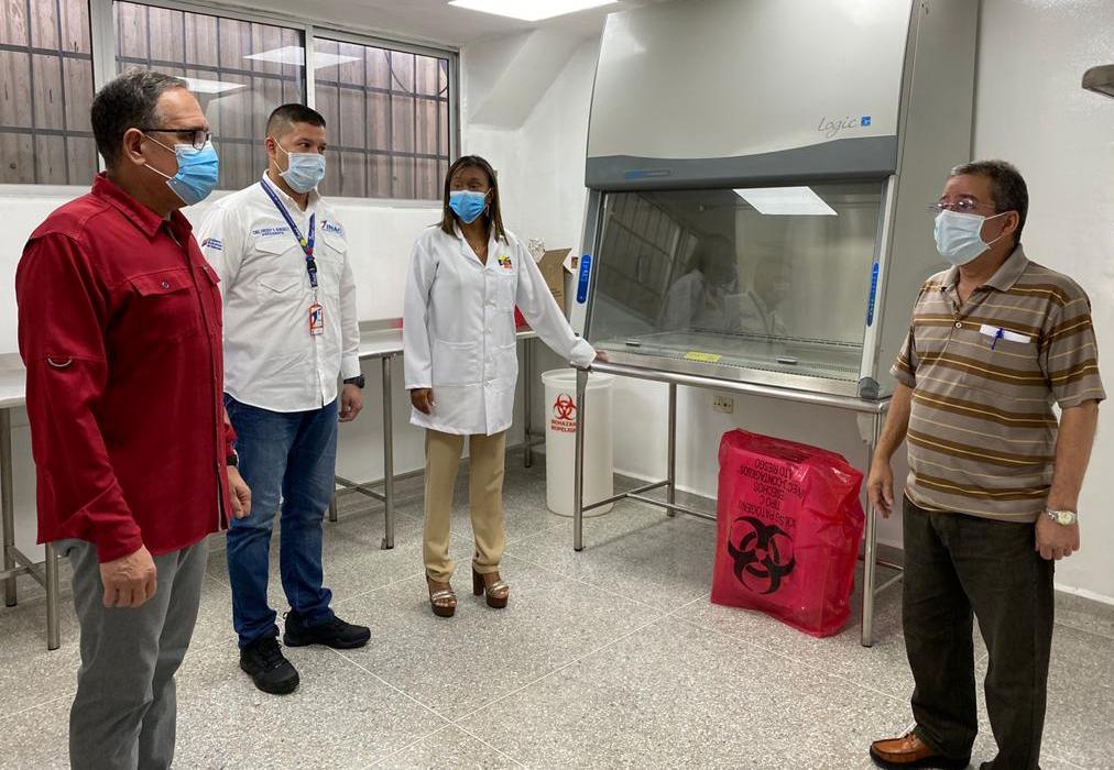 IAIM_VE's tweet photo. (1/3) #InfoIAIM || Sector aéreo respalda la lucha contra el Covid-19 que lidera el Pdte @NicolasMaduro. #IAIM e #INAC contribuyen con la recuperación de la infraestructura del Centro Nacional de Genética Médica, donde se procesarán los diagnósticos en sangre del virus en el país https://t.co/daqSP1vIhi
