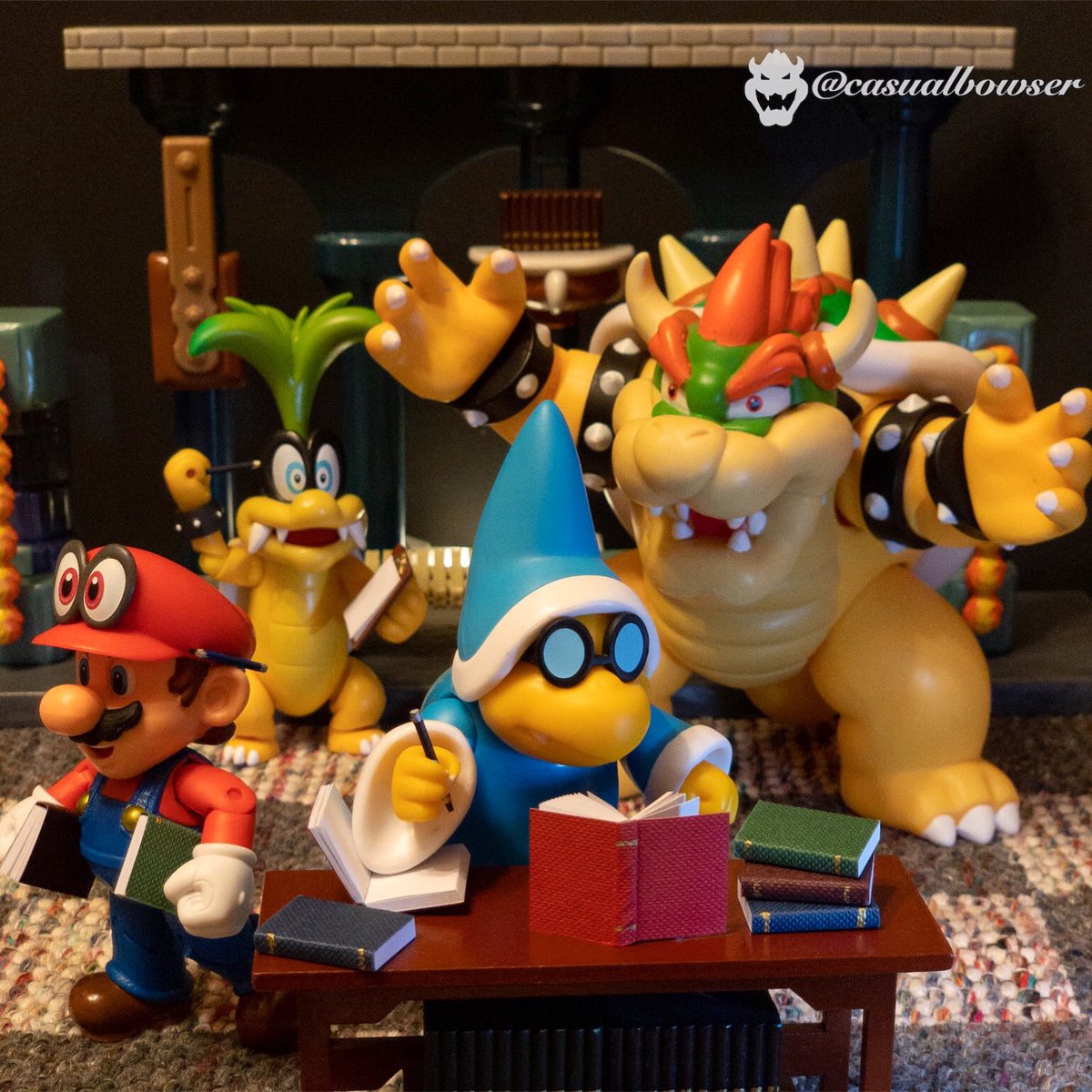 CasualBowser's tweet photo. Do I see a Four Eyes convention?? NEEEEEERDS!!
#foureyes #neeeerd #Bowser #Koopa #KingKoopa #supermario #marioodyssey #supermarioodyssey #mariobros #supermariobros #nintendo #nintendoswitch #worldofnintendo #actionfigurephotography #toyphotography #toyart #jakkstoys #nintendolife https://t.co/dneXCR0Oi0