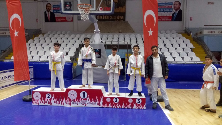 GSB_Manisa's tweet photo. #SporcuyuzBiz çalışkanız
@kasapoglu 
@gencliksporbak
@ozturkyunus45 https://t.co/yfJgJo9wKd