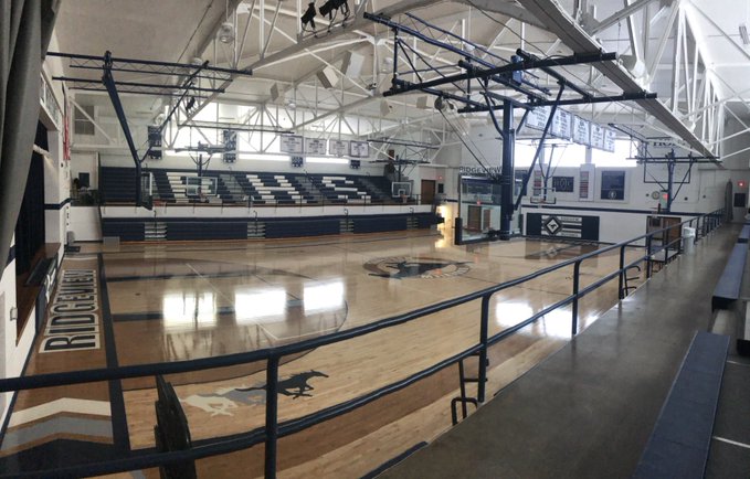 hslogoscom's tweet photo. #IllinoisGymShowdown 
Round 4
Bracket D

100. Notre Dame College Prep Dons @nddons 
🆚
292. Ridgeview Mustangs @JacobKennedya 

VOTE BELOW https://t.co/JdfyPjitd5