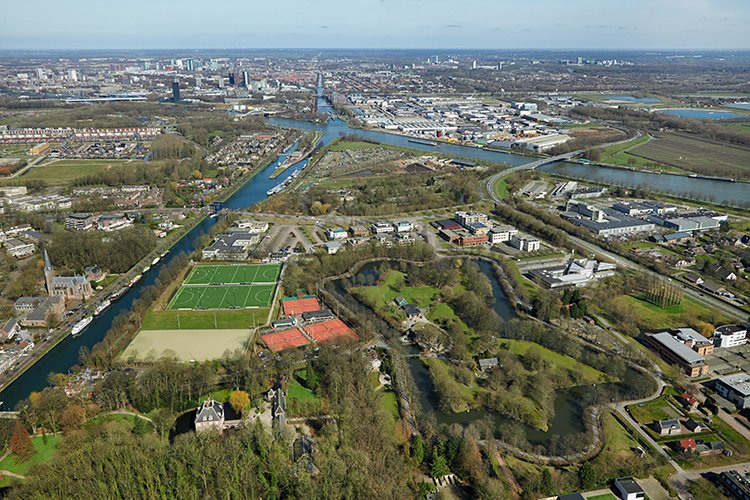 De Provinciale Commissie Leefomgeving (PCL) heeft samen met de Provinciale Adviseur Ruimtelijke Kwaliteit (PARK) advies uitgebracht over de #Economischevisie van de provincie Utrecht. Lees hier het advies: provincie-utrecht.nl/adviespcl