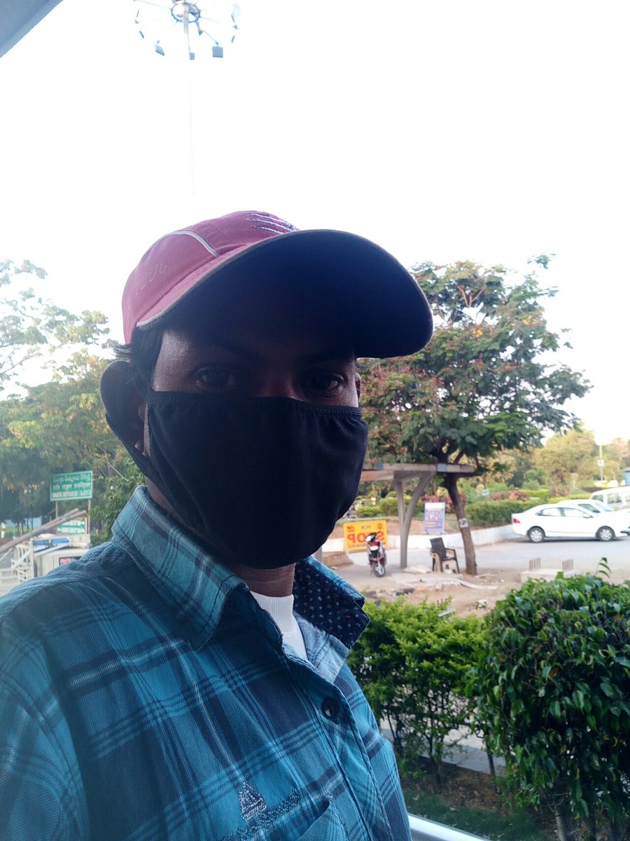 Subhash01113692's tweet photo. #TalesofHappiness
#BokaroFightsCorona 
#Mask_Selfie_Contest
@BokaroDc https://t.co/B8N8zJct9m
