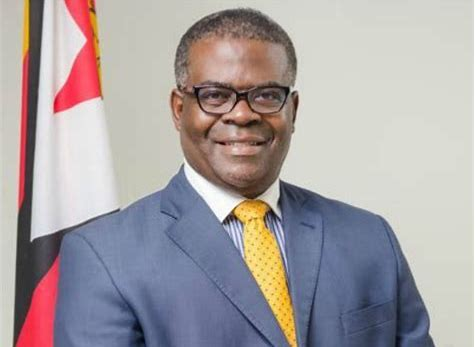 1/9 This is  @fortunechasi, the current minister of Energy&Power Dev,  @official_MOEPD (without a functional website). Professionally, he is a lawyer by way of holding law degrees from UZ & practiced as such as a prosecutor, private lawyer & Legal Counsel at RBZ (1985 -2013).