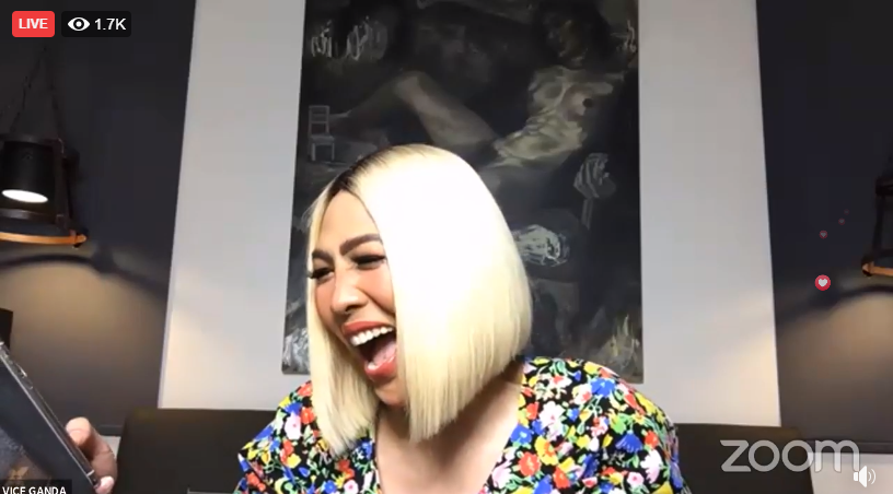 ViFeelings's tweet photo. gandang ganda ako send help HAHAHA https://t.co/08p5rr3ZXs