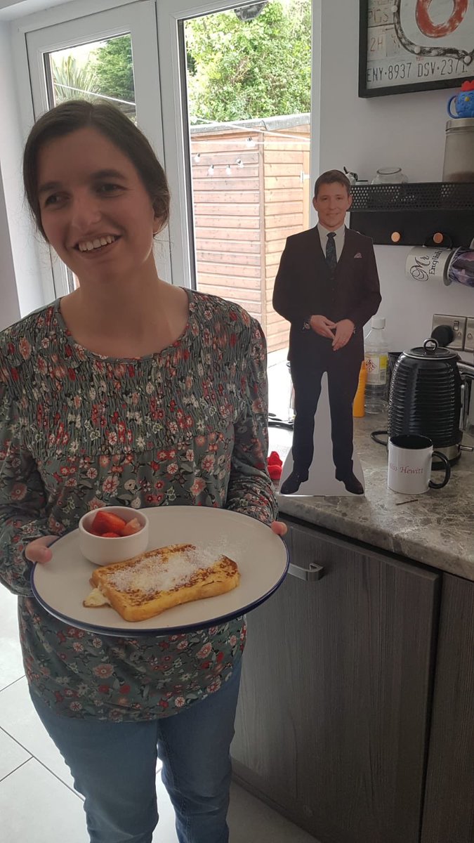 AutonomieInfo's tweet photo. Well done to all our young people who chose to take part in #Freedom2ChooseProg weekly task making French toast! 1/2 https://t.co/L8N8hGREm0