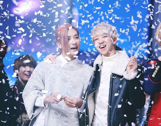 mingyu sprinkling confetti to jeonghan 