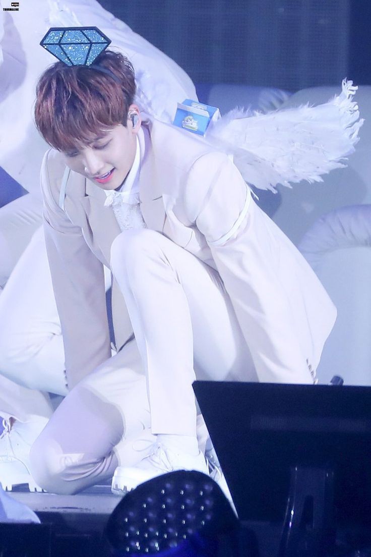 i'll be ending this thread with this fallen jeonghan angel 