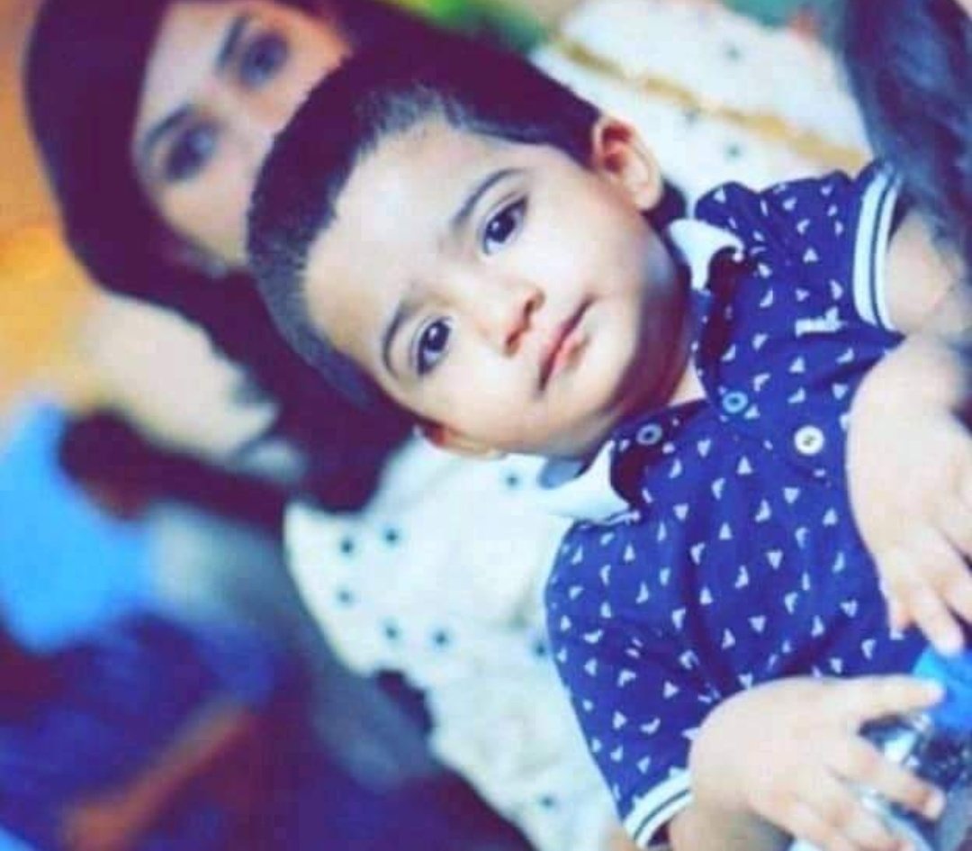 Divya_Tarakian's tweet photo. ఒక మహానుభావుడి కడుపున ఆయన పుట్టాడు ఆయన కడుపున మీరు పుట్టారు.  అలా పుట్టడం ఒక  మహాభాగ్యం
@tarak9999 ❤️❤️❤️

#HappyBirthdayNTR https://t.co/gk7Fn8LFBQ