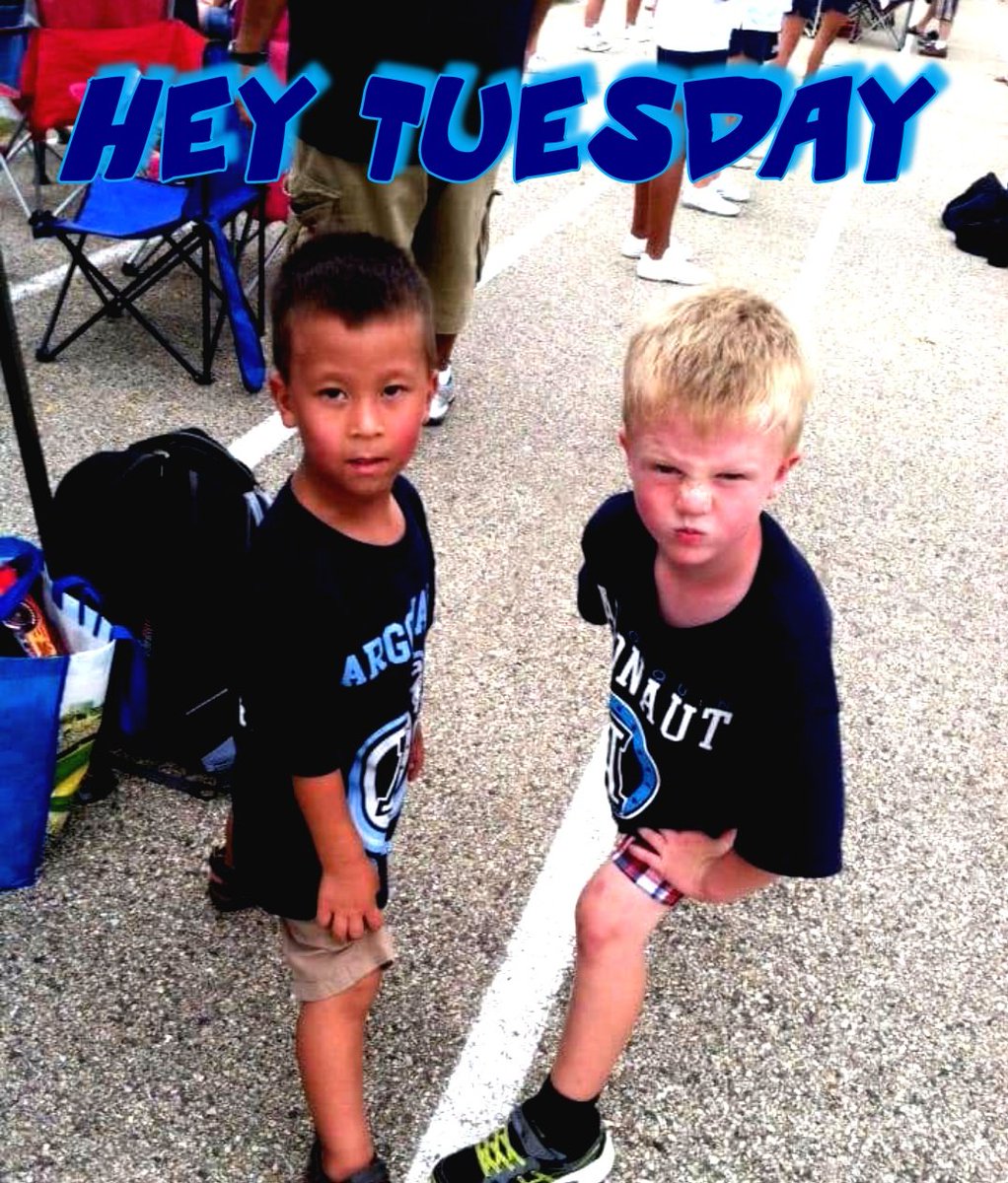 ArgoFootball's tweet photo. Tuesday's coming at you like this...are you ready to take it on?
#heytuesday #argofootball #argocheer #argofamily #argosforlife #popwarner
@Pop_Warner @CUSD300 @DTParkDistrict https://t.co/4obaYA2WlG