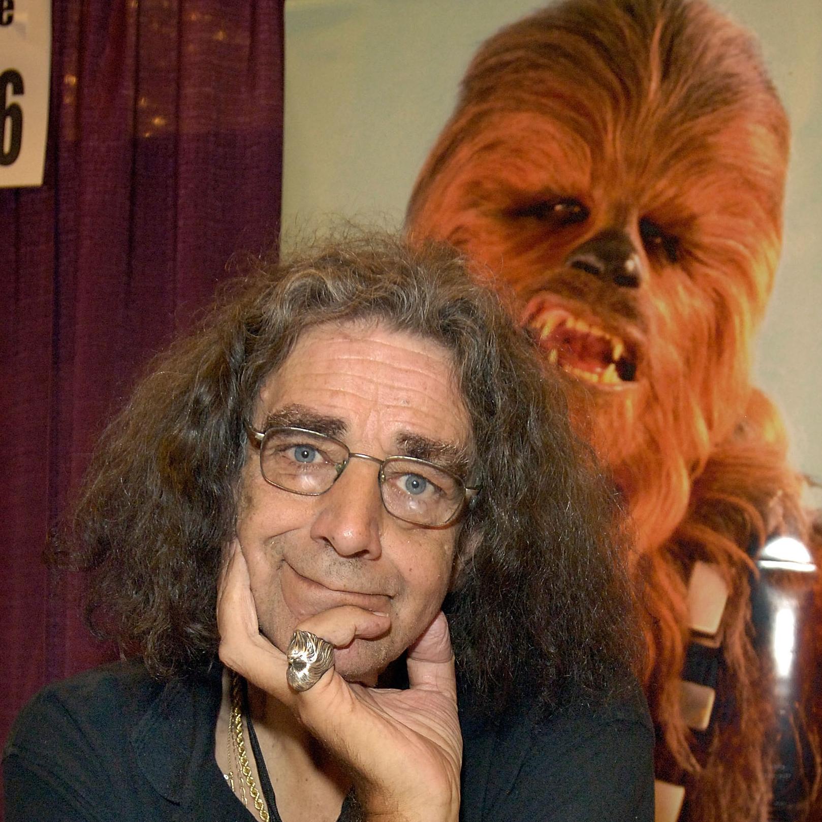Happy birthday to the late Peter Mayhew. 