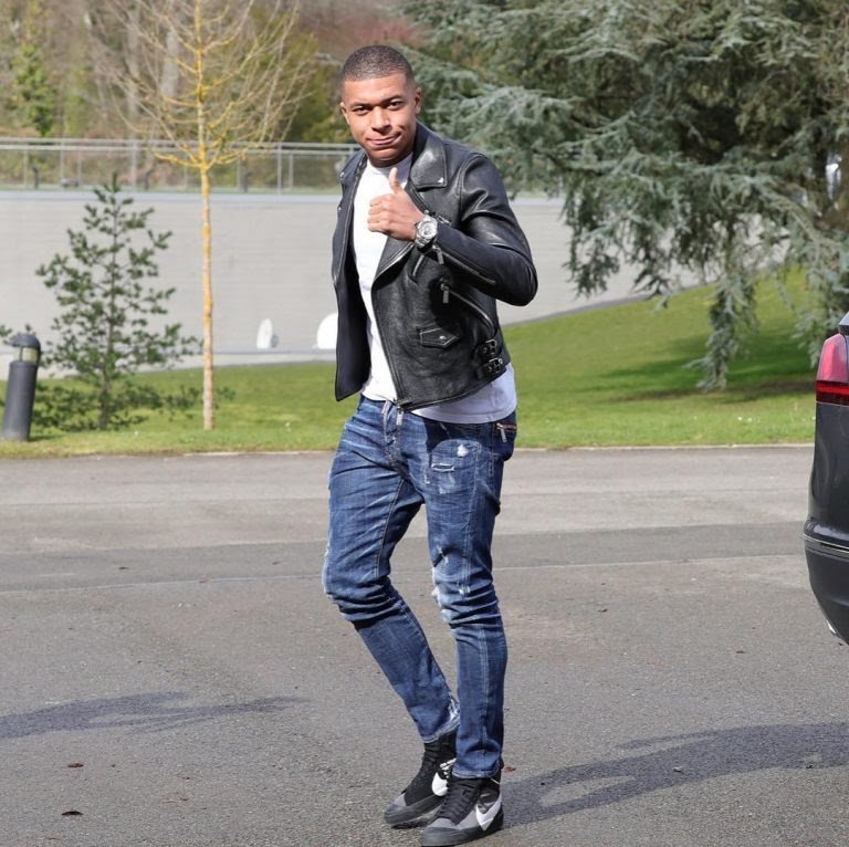 9. Kylian Mbappe is a French footballer with an enormous amount of talent, he became the second teenager to score in a world cup final after Pele.He loves dorning jackets, and his choices of sneakers(majorly Nike) are up there. A stylish footballer with a Midas touch.