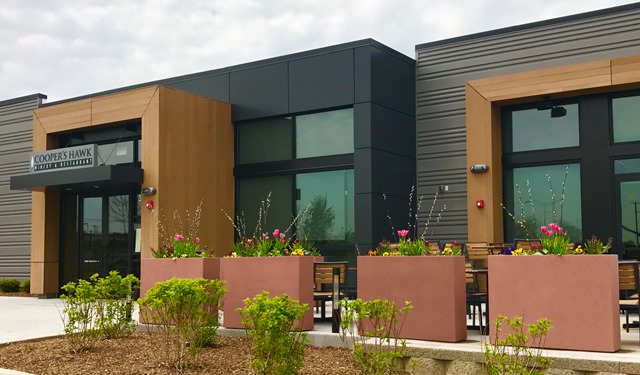 OntheFox1's tweet photo. 🍷🥩Today's new addition to #OntheFox is #CoopersHawk in #StCharlesIL! Not only do they have great food, but their wine selections are amazing! They currently offer #carryout &amp; #delivery - don't forget the wine! Hopefully the #patio ⛱️will be open soon! https://t.co/7l6XxrV8VX https://t.co/CpTTUrZzf8