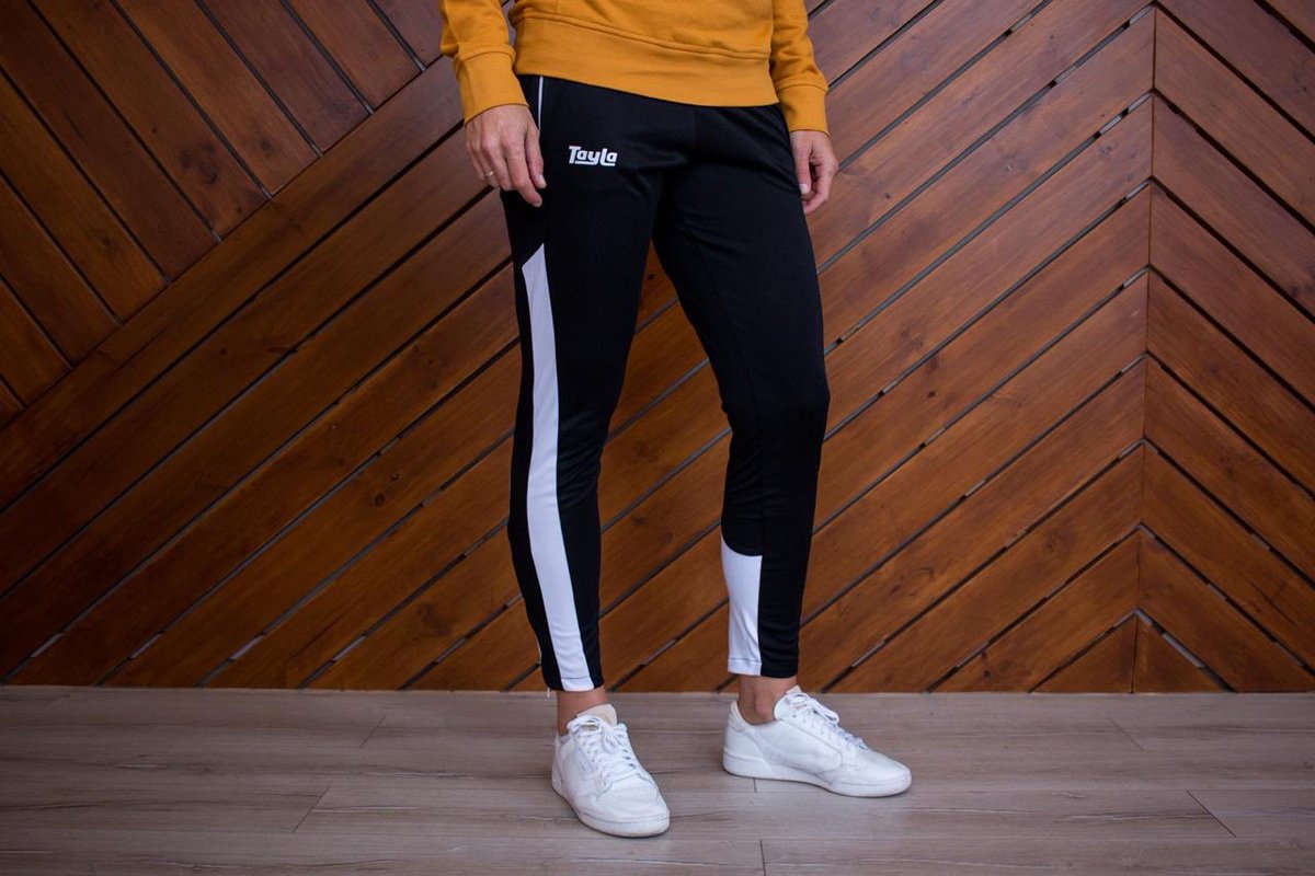 PSiHockey's tweet image. Our clothing partner, @TaylaTeam is back in business.

If you can't stop thinking about it. Buy it.

E-mail lee-ann@psihockey.co.za to place your order. 

#TaylaSportswear